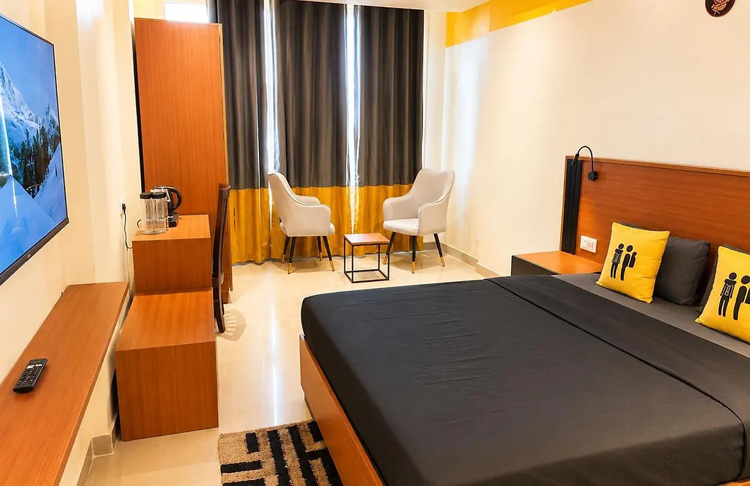 The Hosteller Dalhousie, Mall Road-1